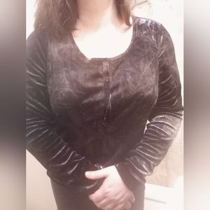 Vera Wang crushed velvet blouse